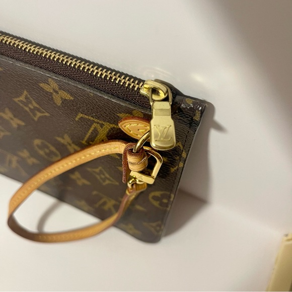 Louis Vuitton Neverfull Monogram Clutch Large 💎 AUTHENTICATED 💎 Serial SD4163 - Picture 7 of 16